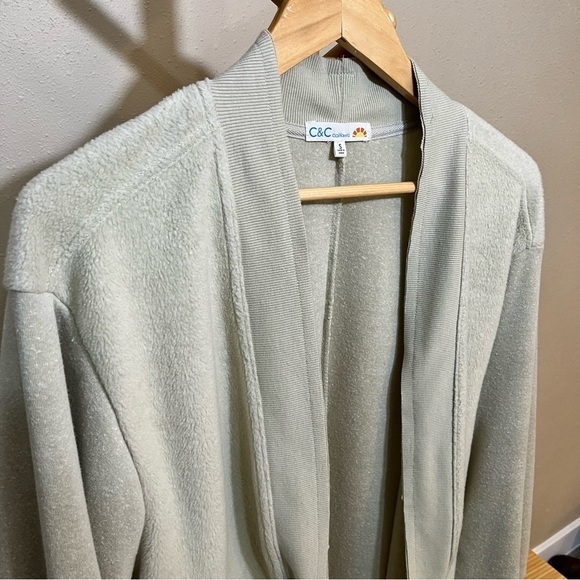 ✨C&C California Grey knit cocoon cardigan, size small - Picture 3 of 11